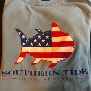 Men’s XS Southern Tide t-shirt